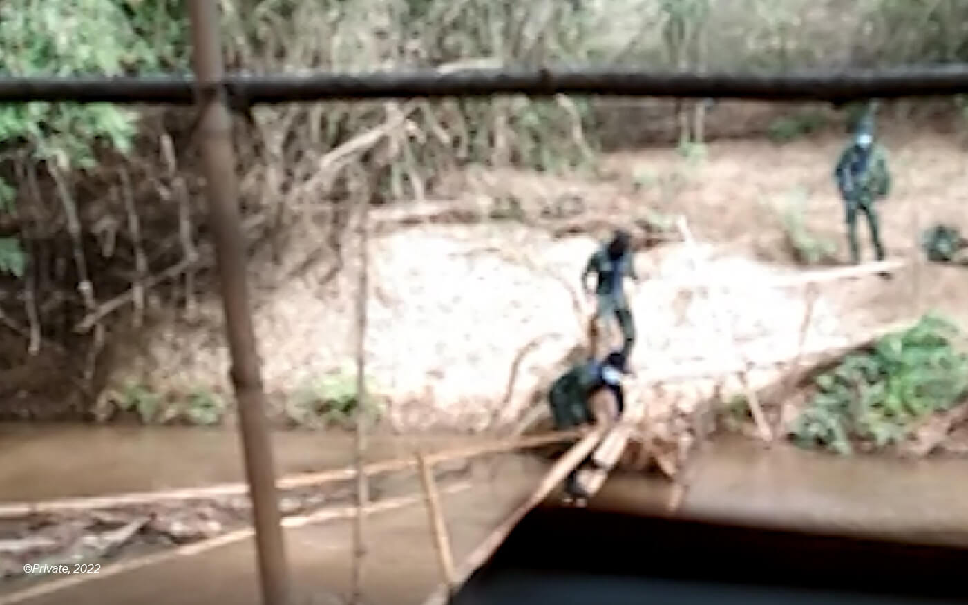 Thailand: Video Reveals Thai Soldiers Destroying Cross-Border Footbridge Used by Myanmar Refugees